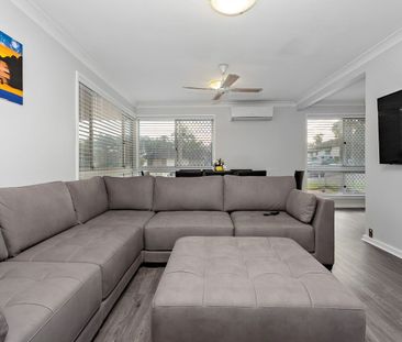 Modern Family home - Photo 1