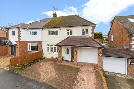 4 bedroom semi-detached house to rent - Photo 4