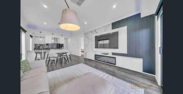 For Lease - Family Home Opposite Riverbend Primary School - Photo 1