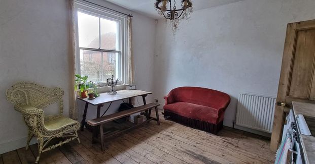 1 bedroom semi-detached house to rent - Photo 1