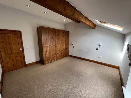3 bedroom terraced house to rent - Photo 2