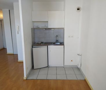 Location Appartement 1 pièce 26m² - Photo 2
