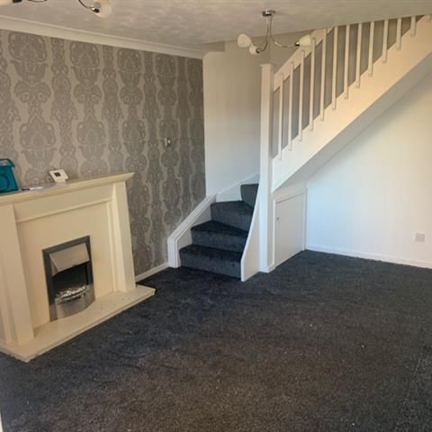 2 bedroom property to rent - Photo 1