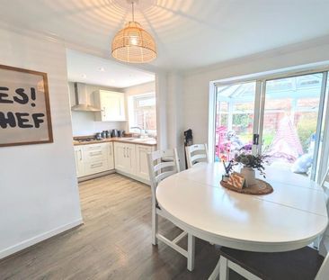 3 Bedroom Semi Detached To Let - Photo 4