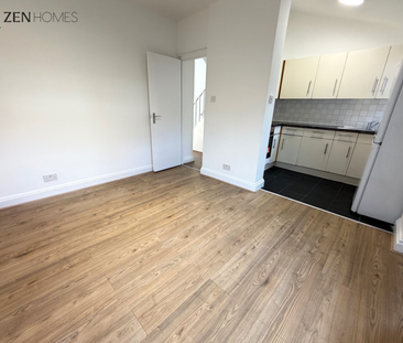 3 bedroom terraced house to rent - Photo 1