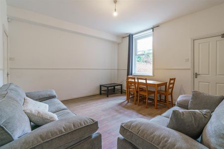 4 bed terraced house to rent in Ninth Avenue, Newcastle Upon Tyne, NE6 - Photo 5