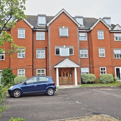 Vale Farm Road, Woking - Photo 1