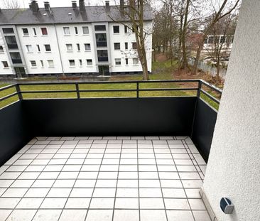 *** Wir modernisieren für Sie! Geräumiger Balkon inklusive! *** - Foto 1