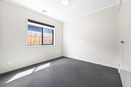 26 Chestnut Street, Aintree VIC 3336 - Photo 5