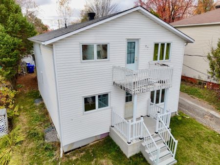 Maison à étages à louer - Gatineau (Buckingham) (Buckingham Est) Maison à étages à louer - Gatineau (Buckingham) (Buckingham Est) - Photo 2