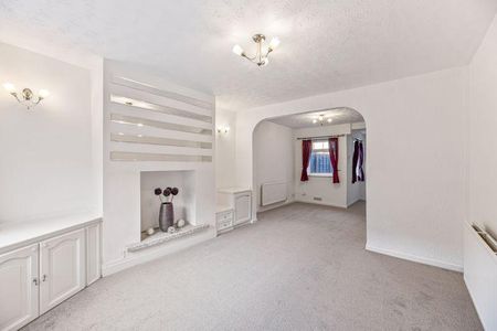 2 bedroom terraced house to rent - Photo 4