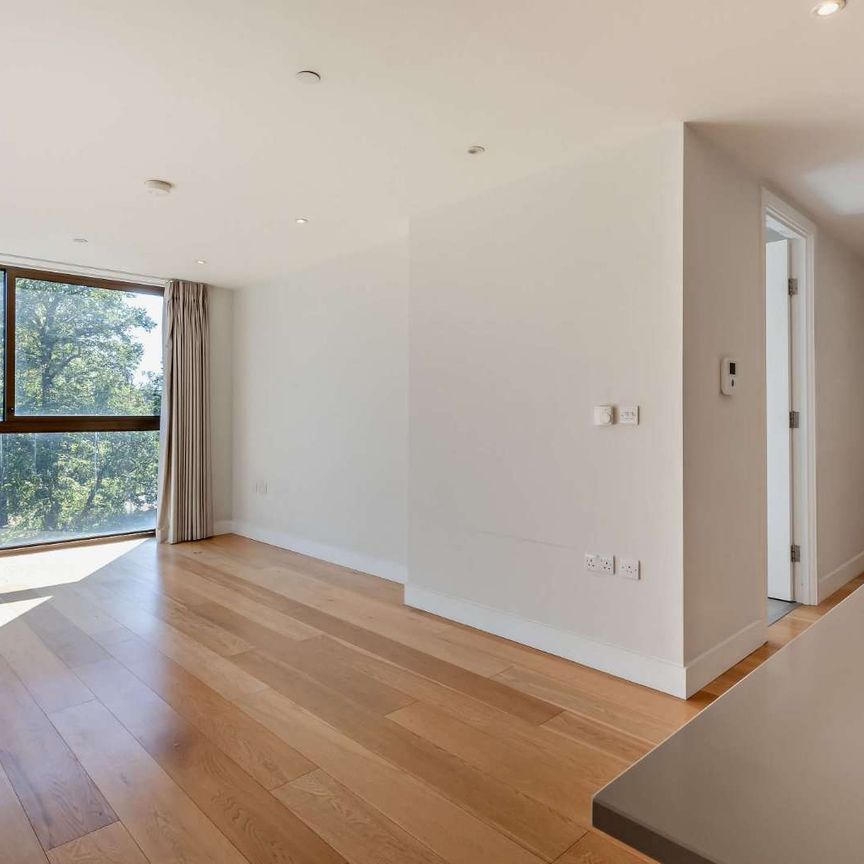 A modern two bedroom apartment in the popular Parkside Place development in central Cambridge. - Photo 1