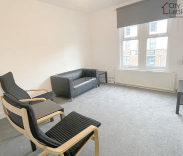 2 Bedroom Flat - Photo 1