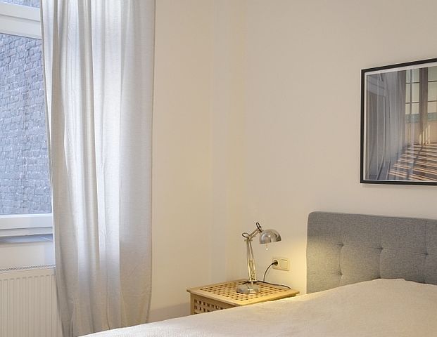 Citywohnung: Modern möbliert mit französischem Ballkon in der Südstadt - Photo 1