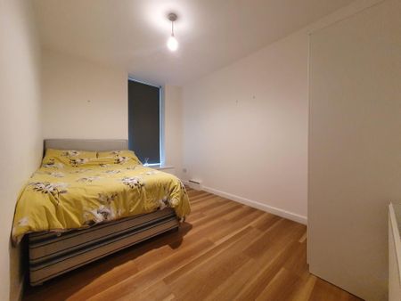1 bedroom flat to rent - Photo 2