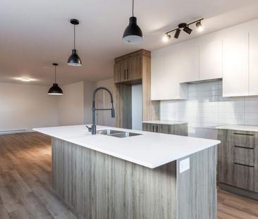 4½ DISPONIBLE DÈS MAINTENANT À BROWNSBURG - Photo 1