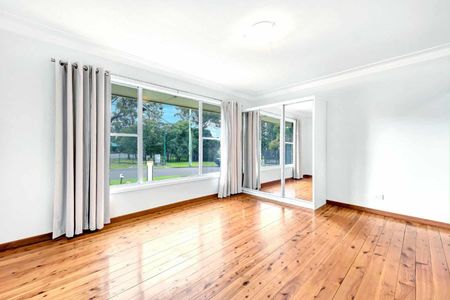 Spacious 3-Bedroom Home in Prime Location - Photo 4