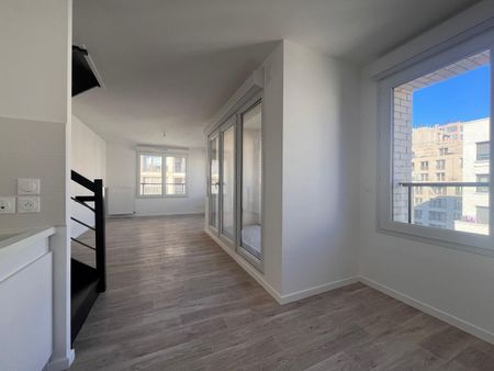 location Appartement T4 DE 88.6m² À BOBIGNY - Photo 4