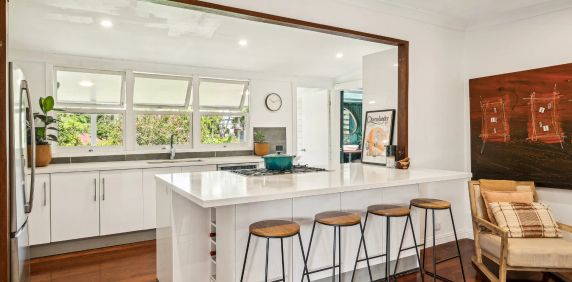 Timeless Queenslander Charm Meets Contemporary Family Living - Photo 2