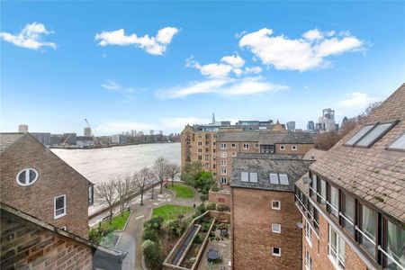 A nicely appointed one bed apartment situated on sixth floor of this conveniently located block located in the heart of Wapping. - Photo 4