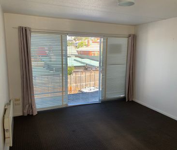 North Hobart ,1 Bedroom Apartment $410/Wk - Photo 6