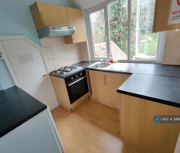 1 bedroom flat to rent - Photo 2