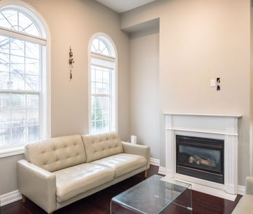 For Lease - 3486 Eglinton Avenue, Mississauga, Ontario - Photo 2
