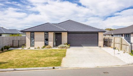 A Home That Simply Makes Life Easy - Photo 3