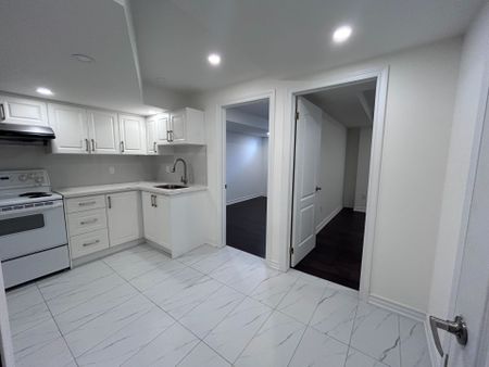 For Lease - 8 Finley Way, Markham, Ontario - Photo 4