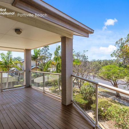 Spacious 3 Bedroom Townhouse - Photo 3