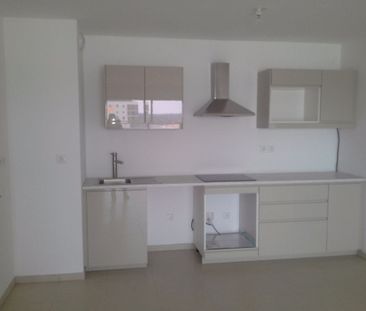 Location Appartement 2 pièces 48m² AIX EN PROVENCE 13100 - Photo 2