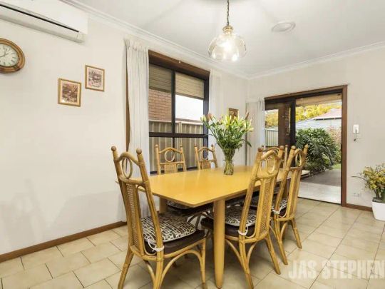 “FAMILY HOME IN THE HEART OF FOOTSCRAY” - Photo 1