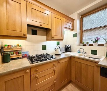 3 bedroom semi-detached house to rent - Photo 5