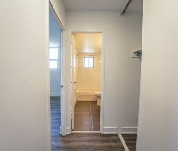 2 Secord - Photo 6