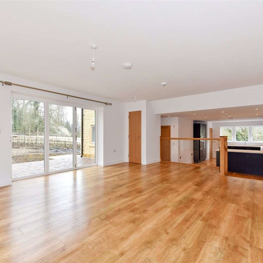 impressive four-bedroom detached home - Photo 1