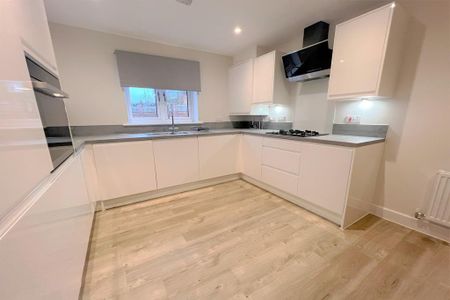 2 bedroom flat to rent - Photo 4