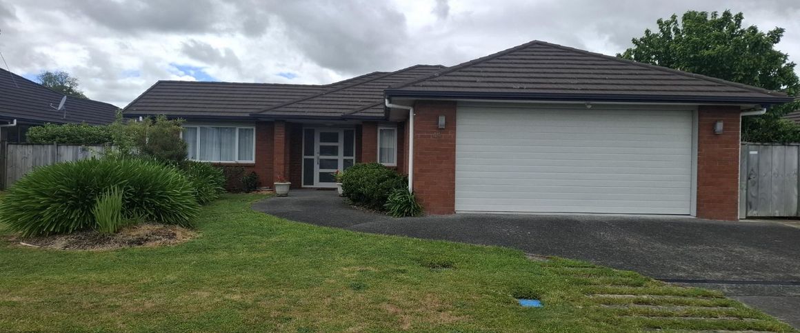 This spacious 5-bedroom, 2-bathroom home offers plenty of room for comfortable family living, featuring an open-plan kitchen, dining, and living area complemented by a separate lounge for added flexibility. - Photo 1