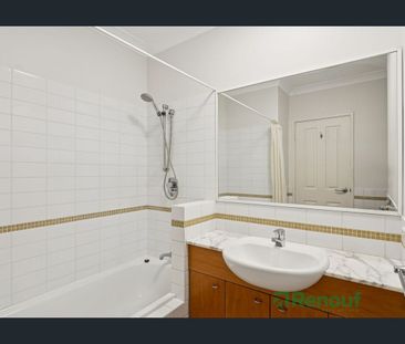 Spacious Two Bedroom Townhouse Surrounded by Nature - Photo 4