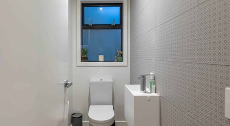 Perfect Village Lifestyle and Sea Views - Photo 5