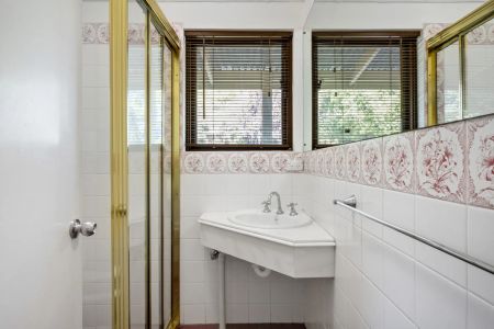 Spacious Character Home in Prime Malvern Location - Photo 3