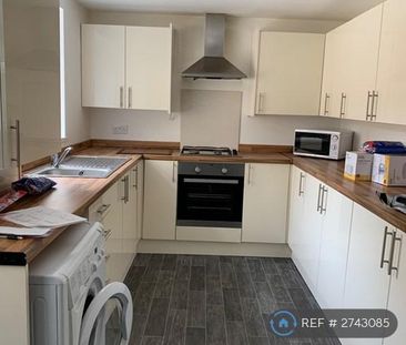 6 bedroom terraced house to rent - Photo 5