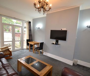 5 bedroom house to rent - Photo 2