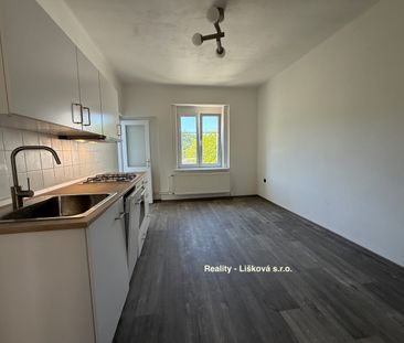Pronájem bytu 2+1 59 m² - Fotografie 6