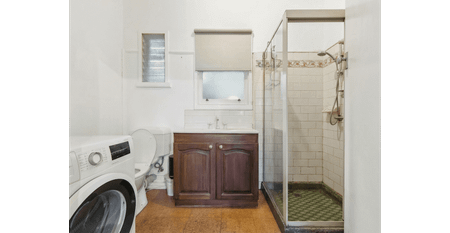 ** 1 Bdrm ~ 1 Bath - Seaside sanctuary on Olivers Hill – beach access and Frankston CBD convenience - Photo 2