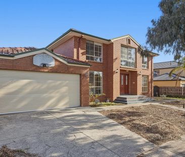 Spacious Family Living with a Backyard to Enjoy - Photo 5