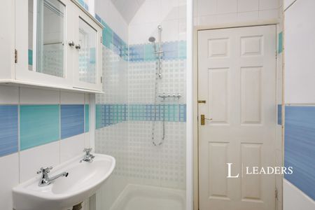 1 bedroom apartment to rent Dursley Road, Eastbourne, East Sussex, BN22 - Photo 5