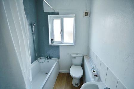 2 bedroom House To Let - Photo 5
