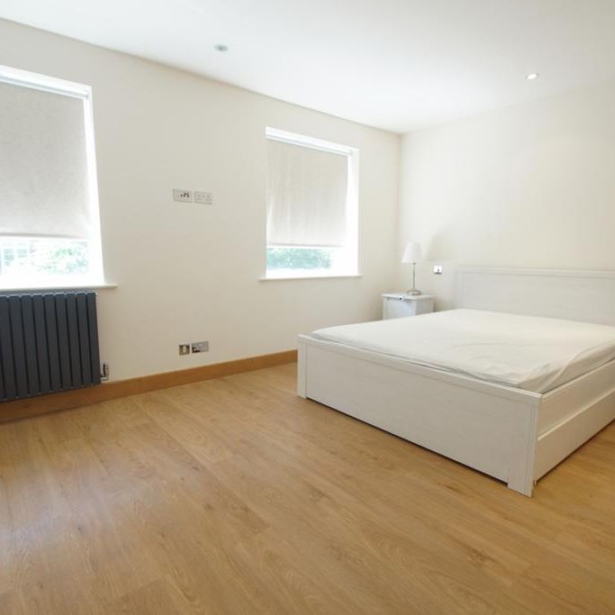 5 bedroom terraced house to rent - Photo 1