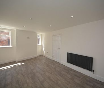 3 bed House - End Terrace for Rent - Photo 4