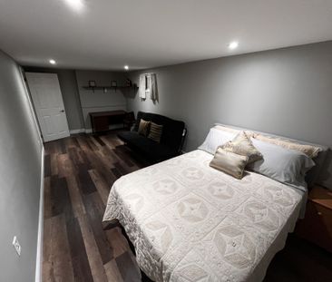 For Lease - 426 Seabourne Drive Unit# Lower level, Oakville, Ontario - Photo 3